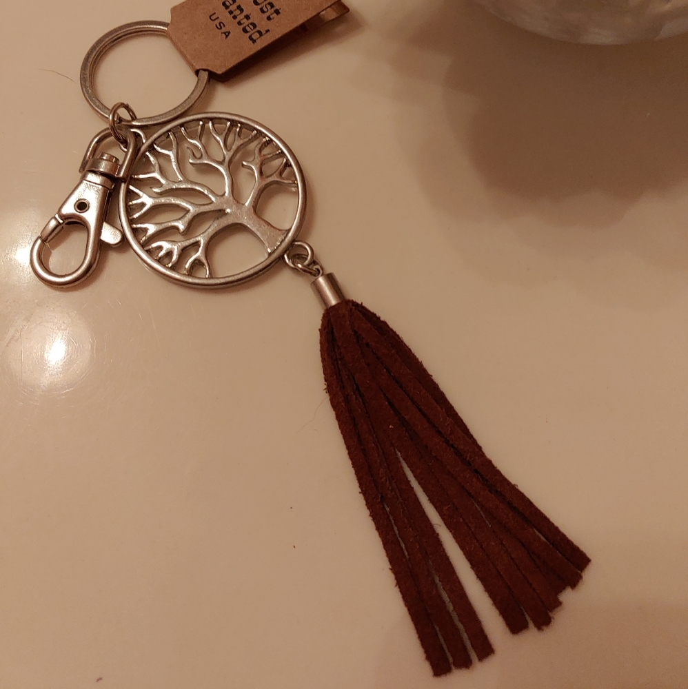 Tree of Life Tassel Keychain - Picture 1 of 2